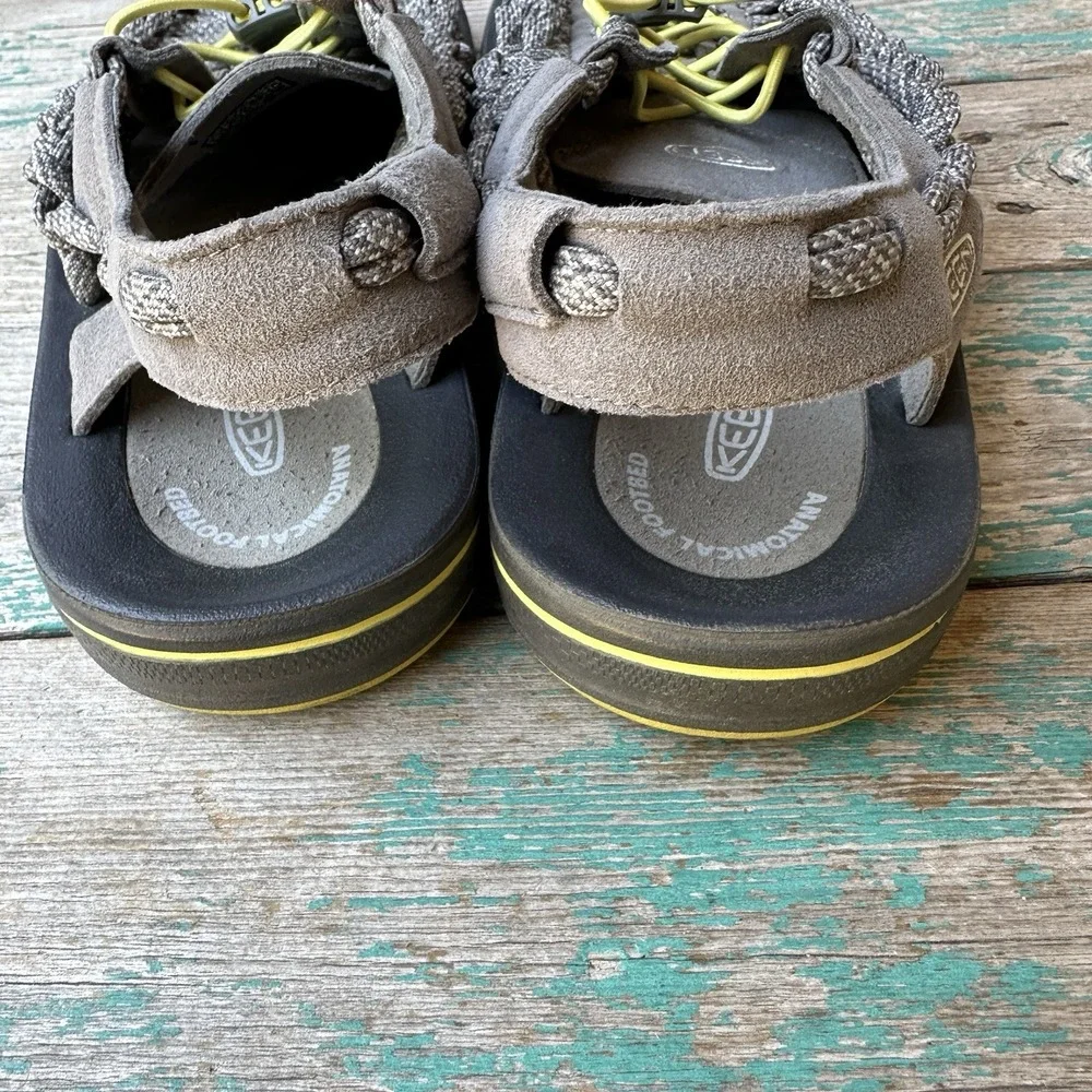 Keen Uneek Round Cord Bungee Sport Sandal Men's Size 11 US Gray Yellow 1014978